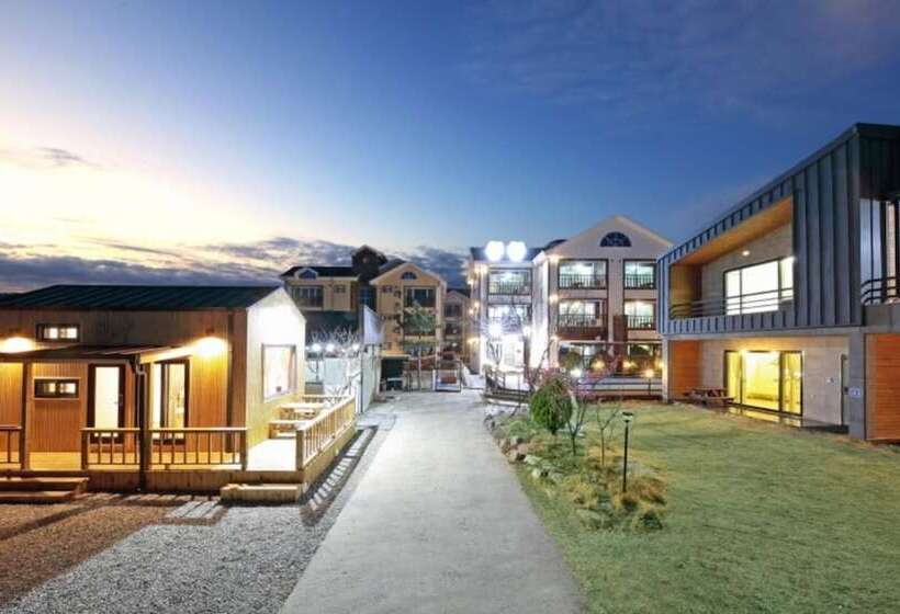 Gyeongju Bombom Pension