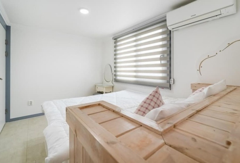 Gyeongju Victoria Diary Pension