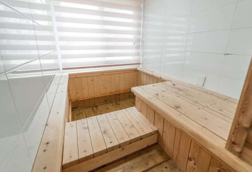 Gyeongju Victoria Diary Pension