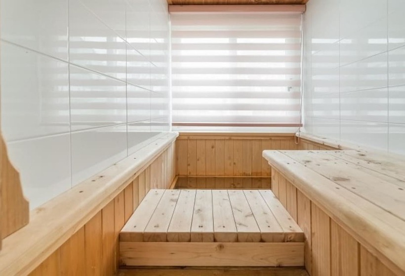 Gyeongju Victoria Diary Pension