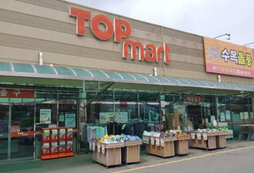 Gyeongsan Byeolgwan Pension