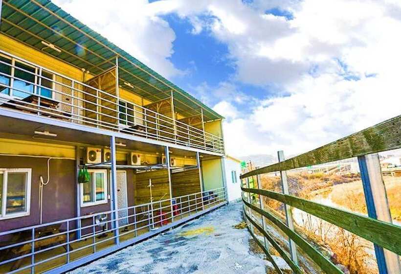 Gyeongsan Byeolgwan Pension