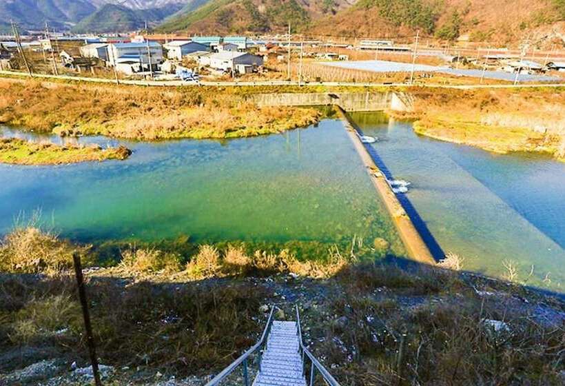 Gyeongsan Byeolgwan Pension