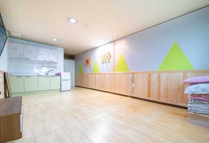 Gyeongsan Gyeongsan Pension