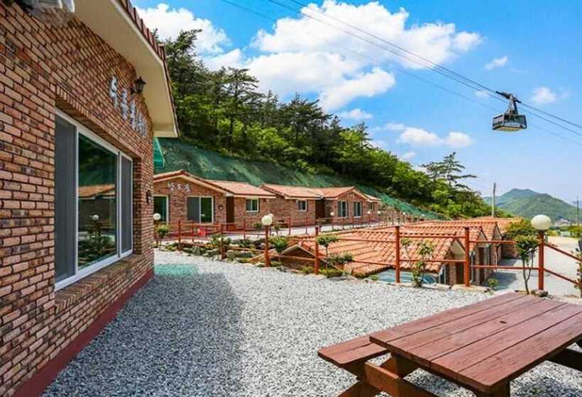 Haenam Duryunsan Tourist Pension