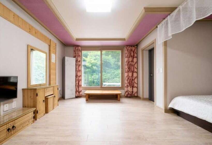 Haenam Duryunsan Tourist Pension