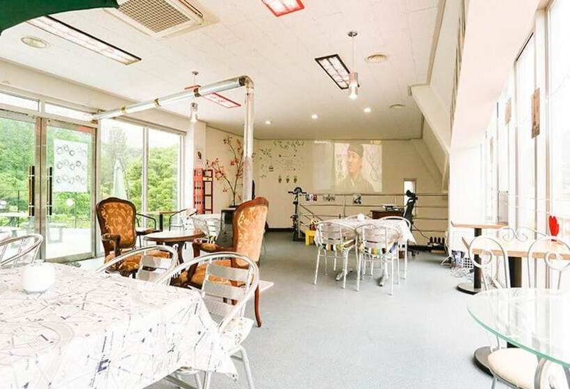 Hamyang Saedeulbaramhwangto Pension