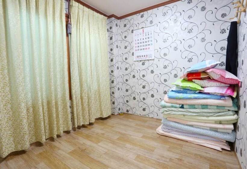 Hoengseong Jamjari Pension