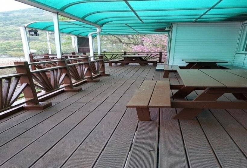 Hongcheon Bandi S Herb Pension