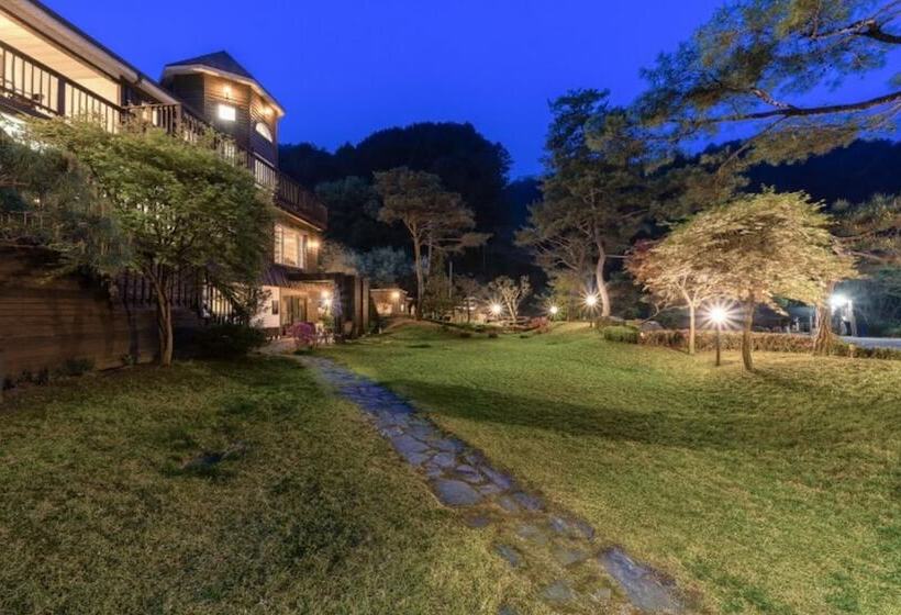 Hongcheon Fiction House Pension