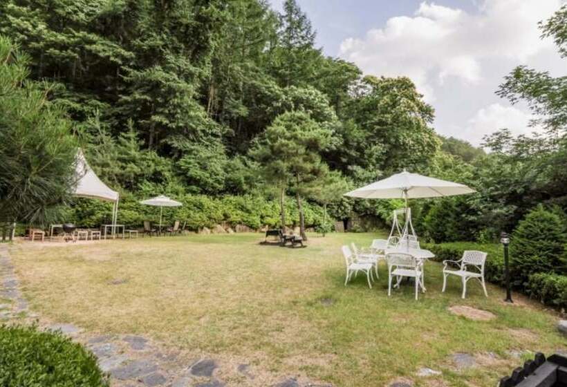 Hongcheon Fiction House Pension