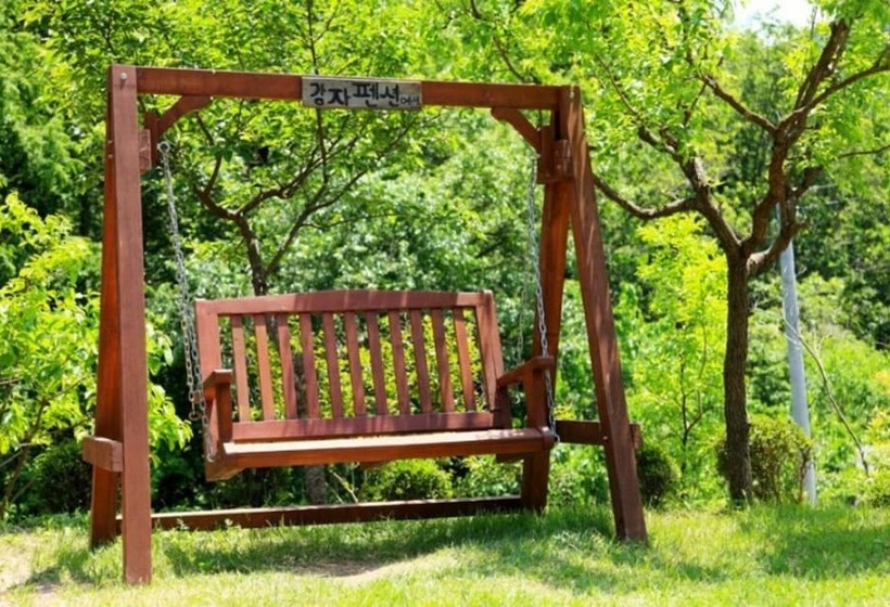 Hongcheon Gamjatown Pension