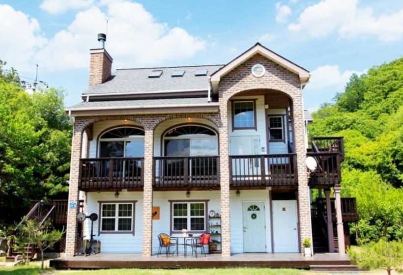 Hongcheon Gamjatown Pension