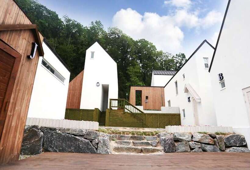 Hongcheon Pool Villa Bjork Pension