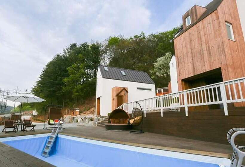 Hongcheon Pool Villa Bjork Pension
