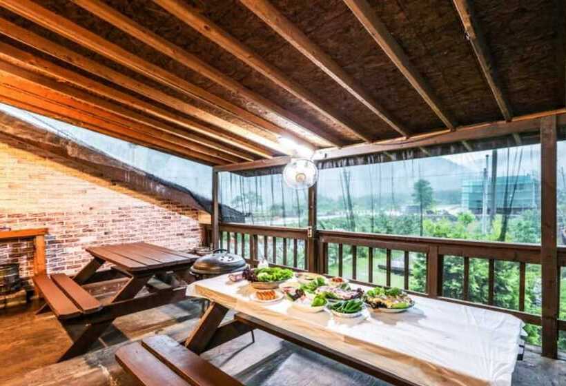 Hongcheon Tteul Pension