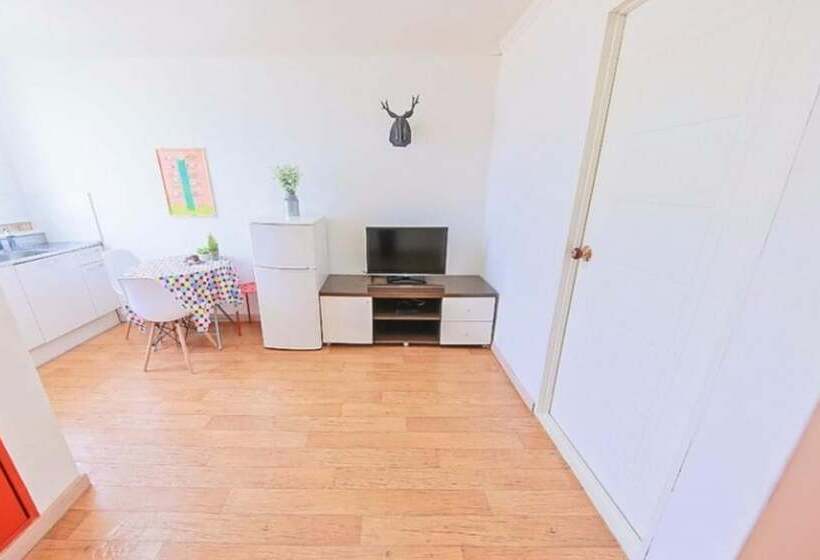 Hwaseong Badateuriyagi Pension