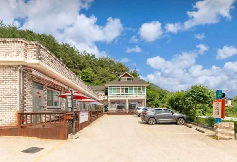 Inje Rainbow Pension