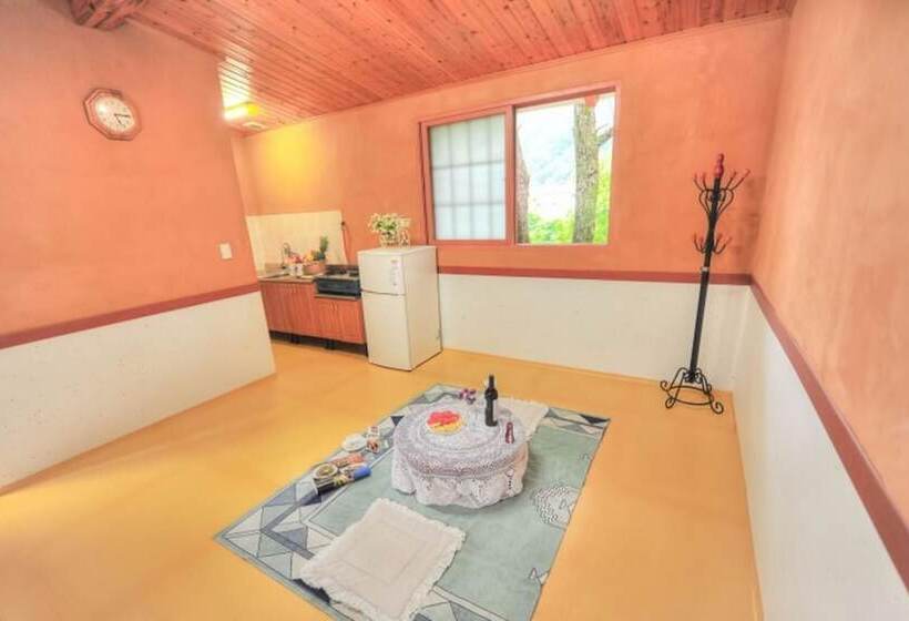 Inje Solbathwangto Pension