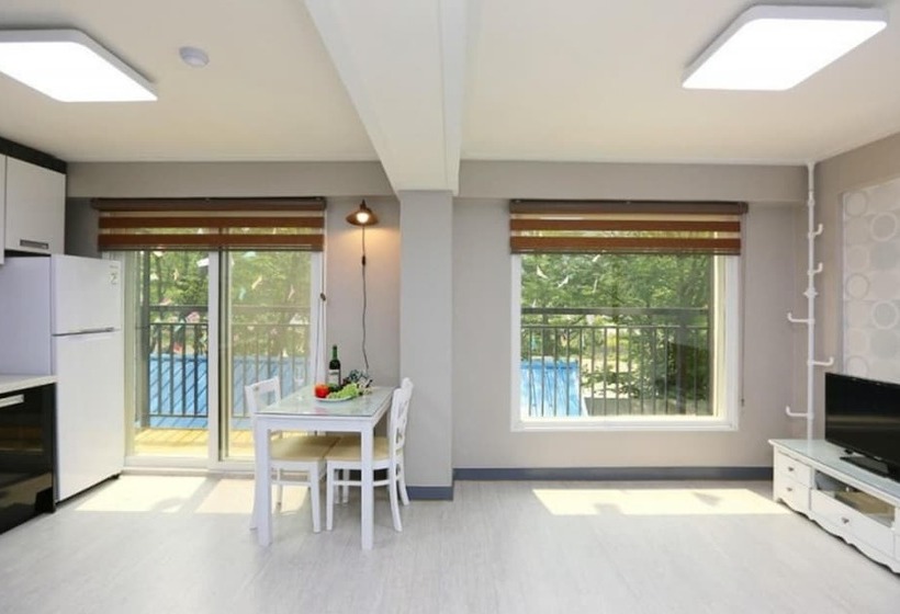 Jecheon Nine Valley Pension