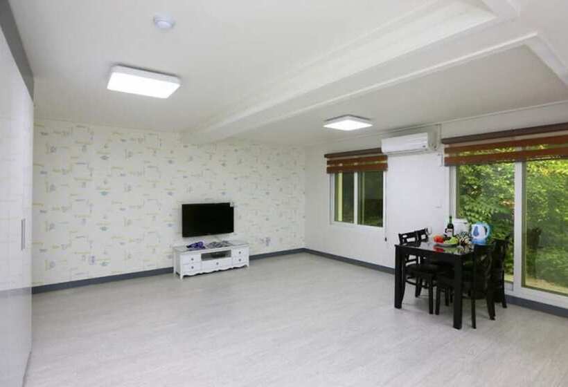 Jecheon Nine Valley Pension