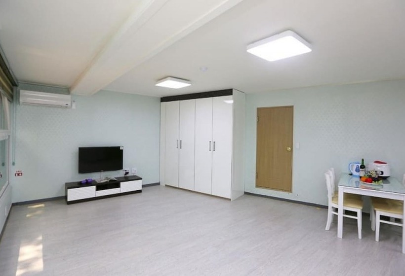 Jecheon Nine Valley Pension