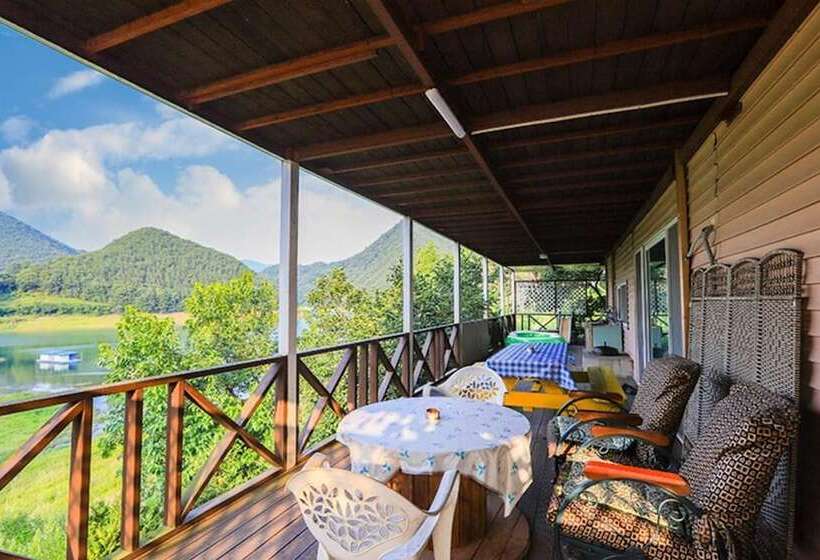 Jecheon Noksuwa Cheongsanuijip Pension