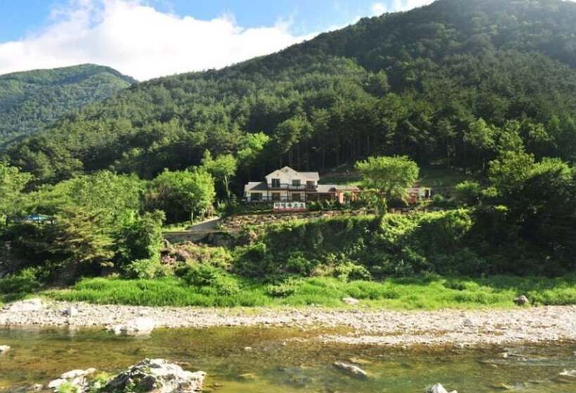 Jeongseon Into The Nature Pension