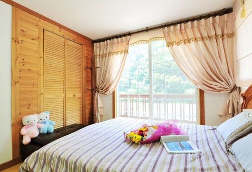 Jeongseon Into The Nature Pension