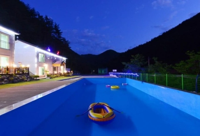 Jeongseon Ttobagi Condo Pension