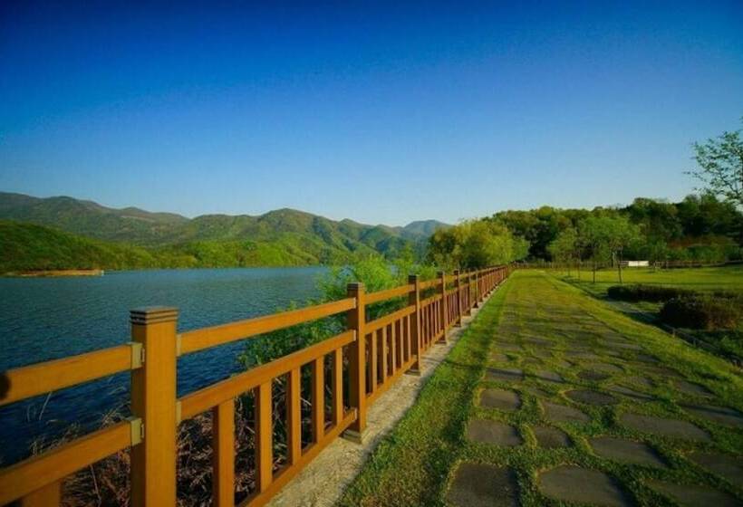 Jeonju Hosumaeul Dusilleene Pension