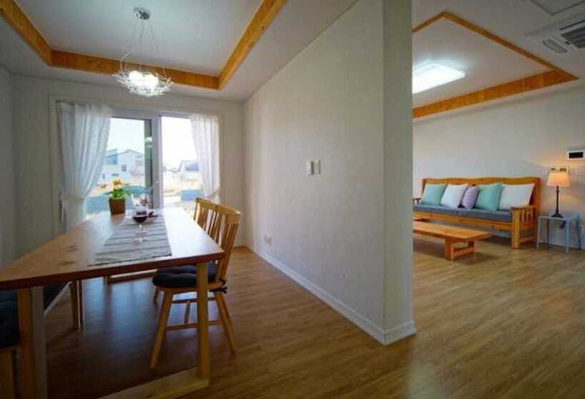 Jeonju Hosumaeul Dusilleene Pension