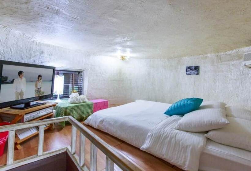 Jincheon Happy House Pension