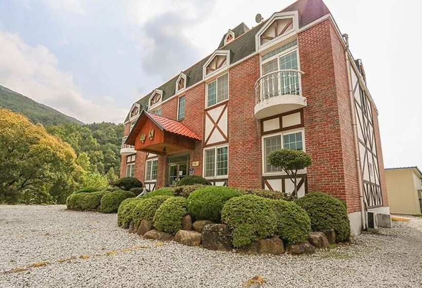 Gurye Jirisan Sansarang Pension