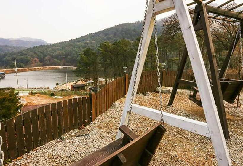 Morning Of Valley Pension Pocheon