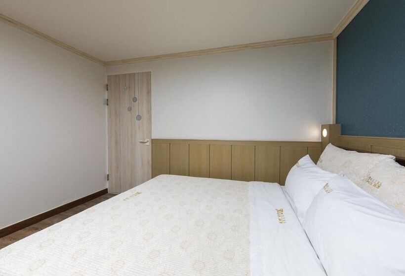 모텔 Nicepark Gangneung