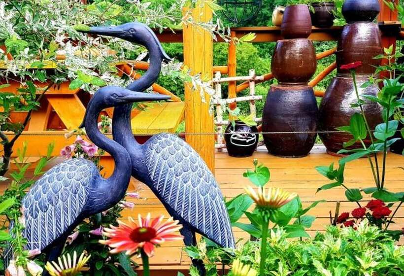 Muju Heukjip Punggyeong Pension