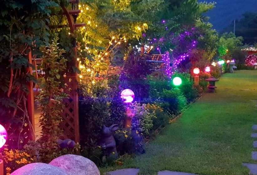 Muju Heukjip Punggyeong Pension