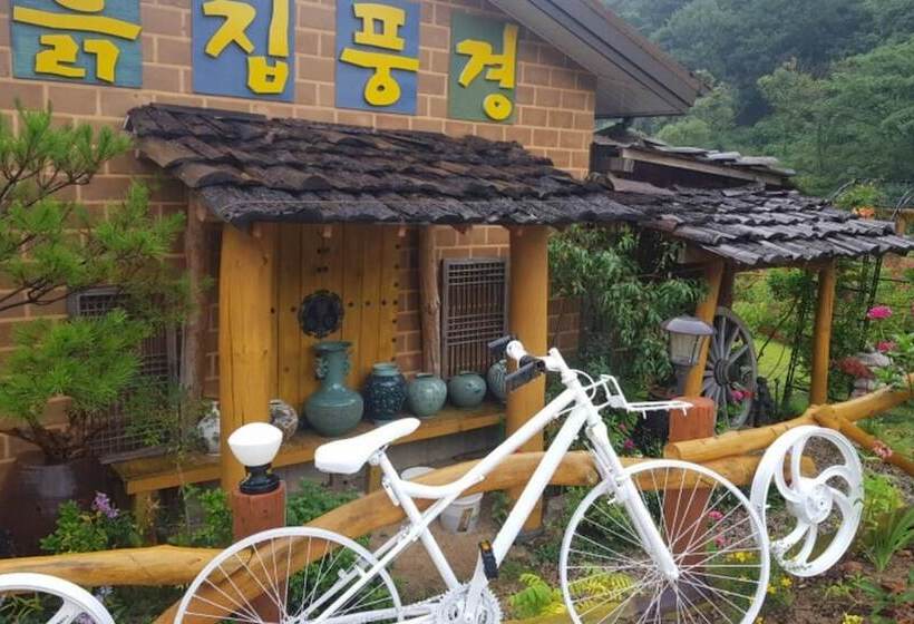 Muju Heukjip Punggyeong Pension