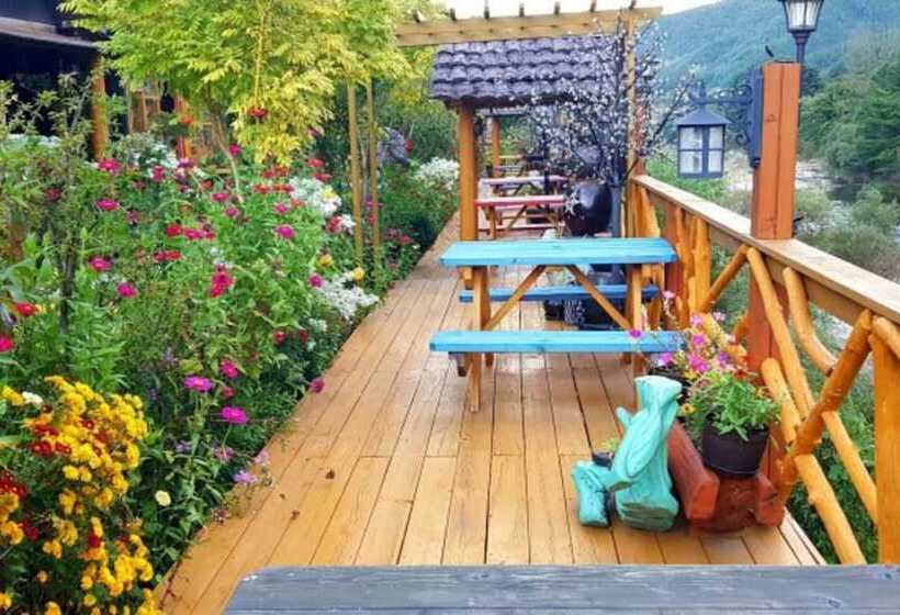 Muju Heukjip Punggyeong Pension