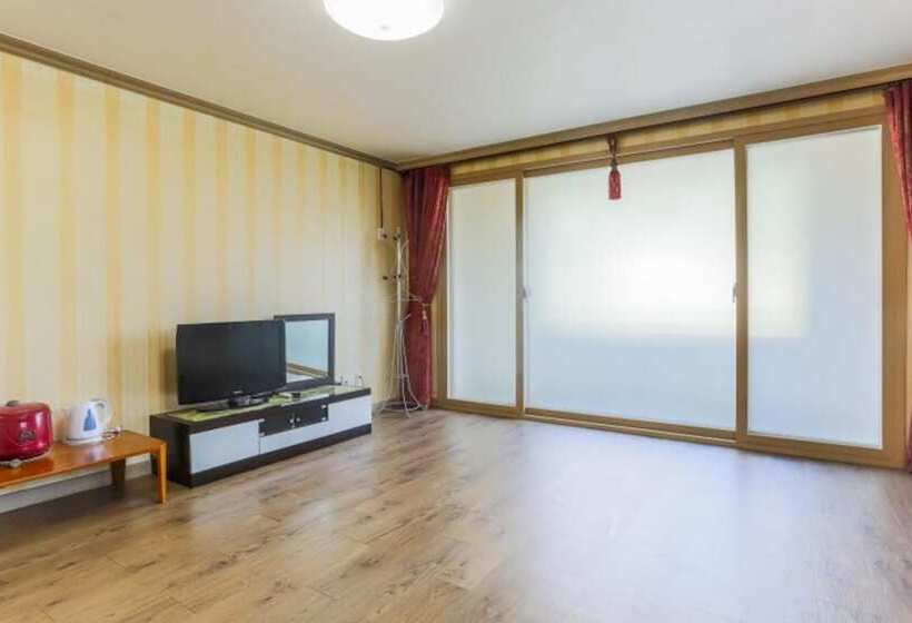 Muju Rainbow Pension