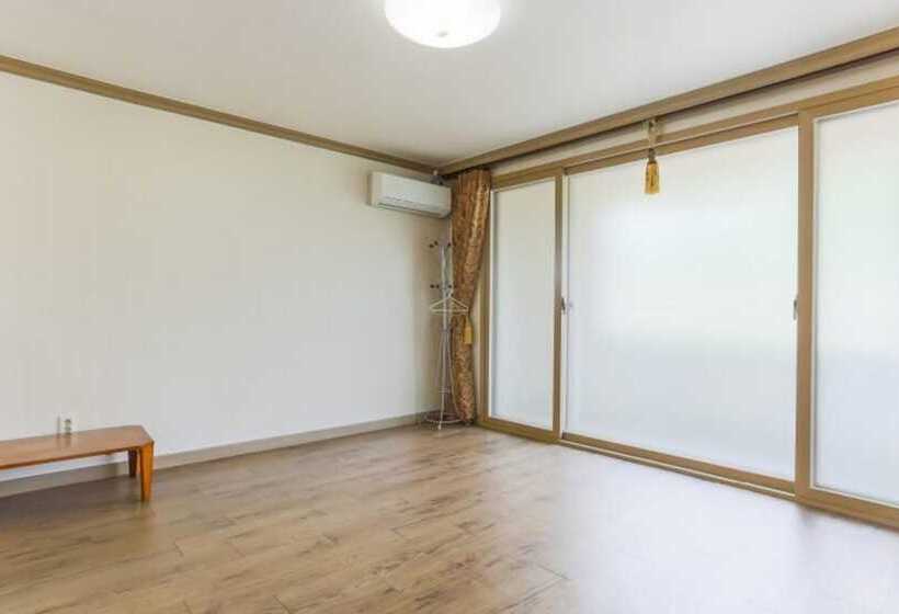 Muju Rainbow Pension