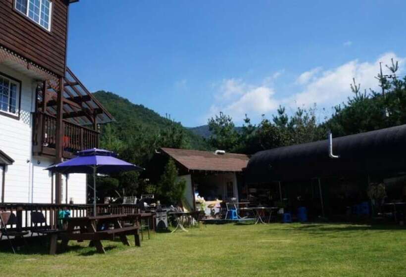 Muju Seolguk Pension