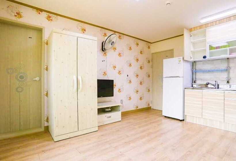 Muju Solhyanggi Pension