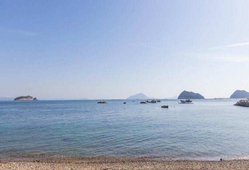 Namhae Badapunggyeong Pension Dosieobu