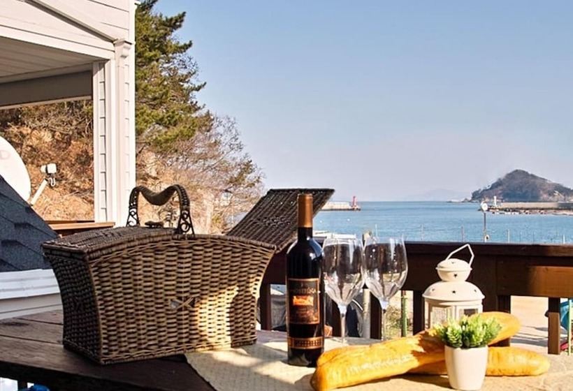 Namhae Blue Bird Pension