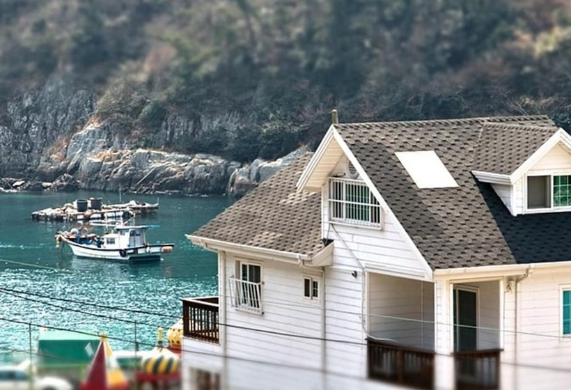 Namhae Blue Bird Pension