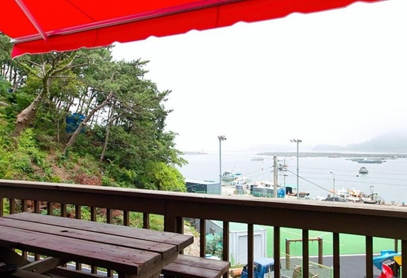 Namhae Blue Bird Pension
