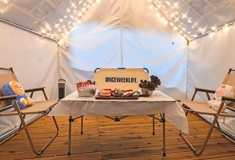 Namhae Dangdangi Dog Pension Blue