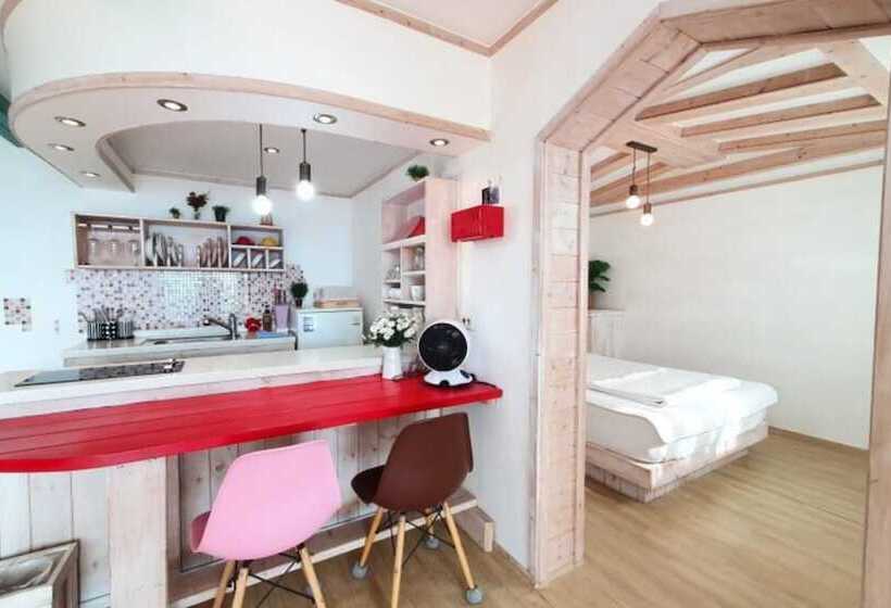 Namhae Cloud Berry Pension